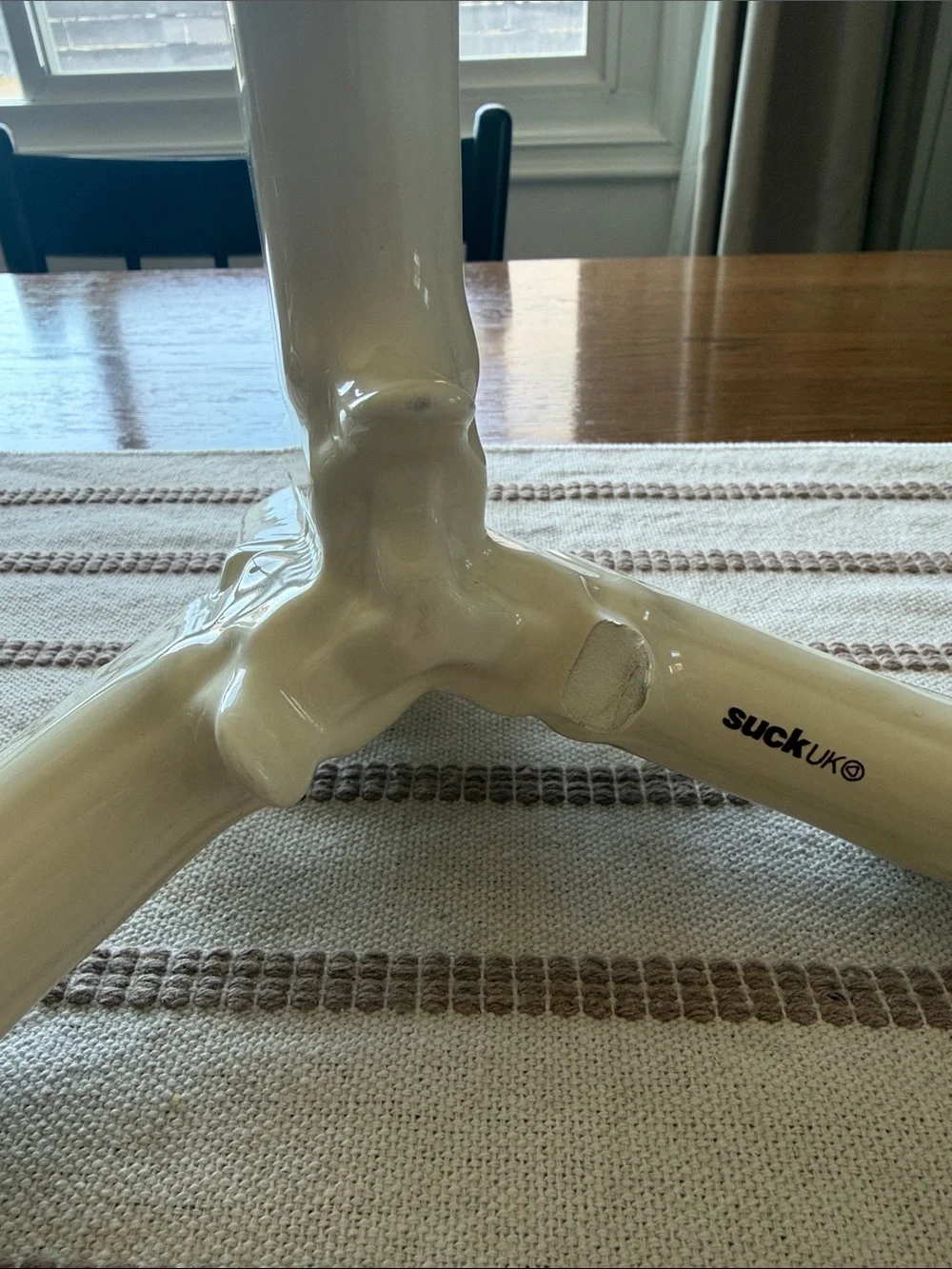 Suck uk gun vase